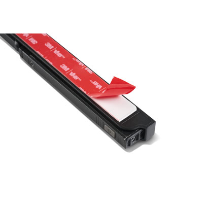 PELI_MODLIGHT_ONWHITE_BACK_PEEL