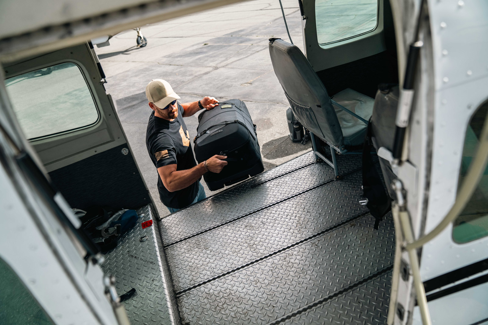 aegis hy32 lifestyle black 01