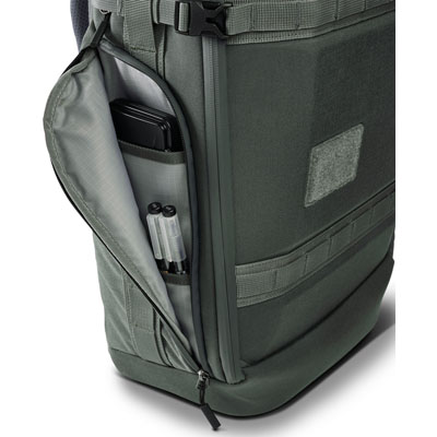 2025_PELI_AEGIS_TravelPack_PX25 TRVL CHAR_OnWhite_Macro Pocket 1